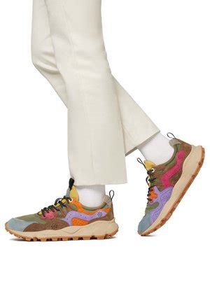 zalando karhu
